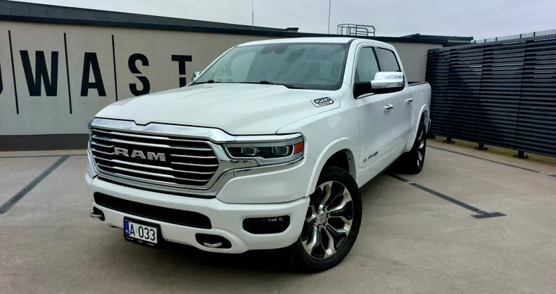 dodge ram mońki Dodge RAM cena 265900 przebieg: 176500, rok produkcji 2020 z Mońki